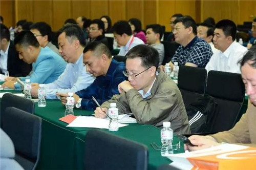 辦公家具如何實(shí)現(xiàn)物有所值